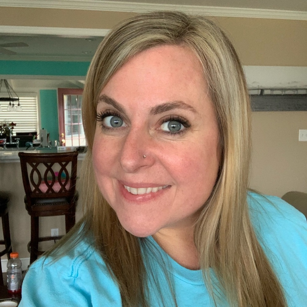 Meet your Posher, Andrea